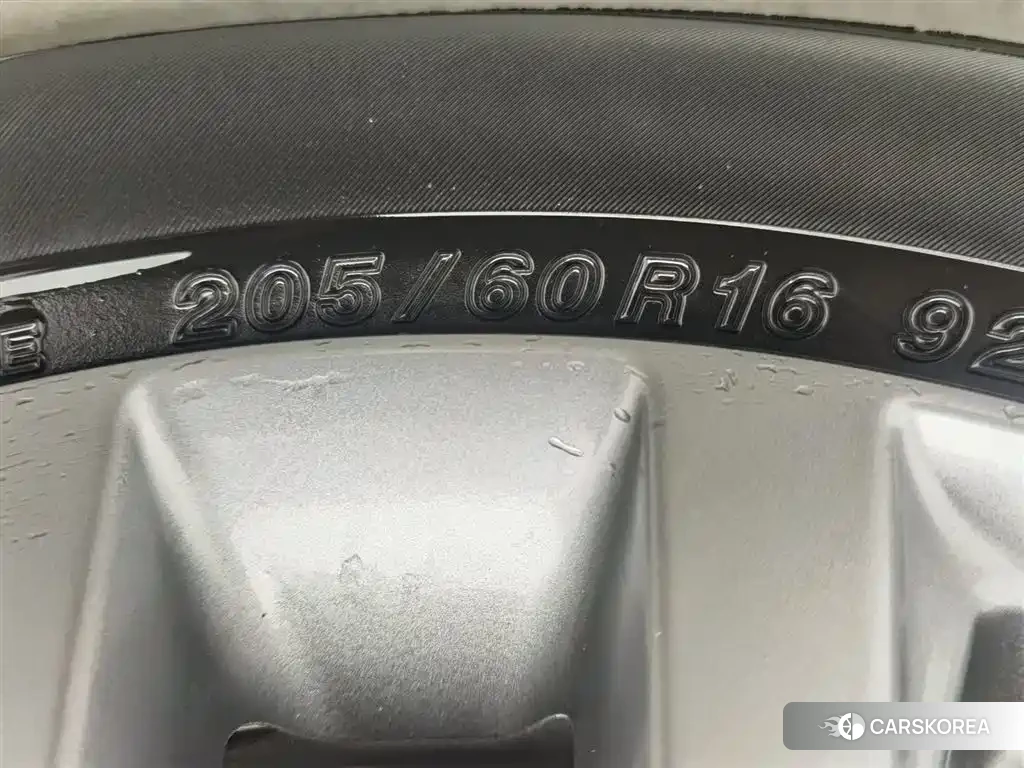 Mazda 3 2023 Белый из Китая, фото 3