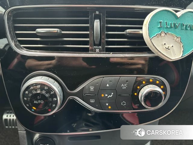 Renault Korea (Samsung) Clio 2019 Белый из Кореи, фото 3