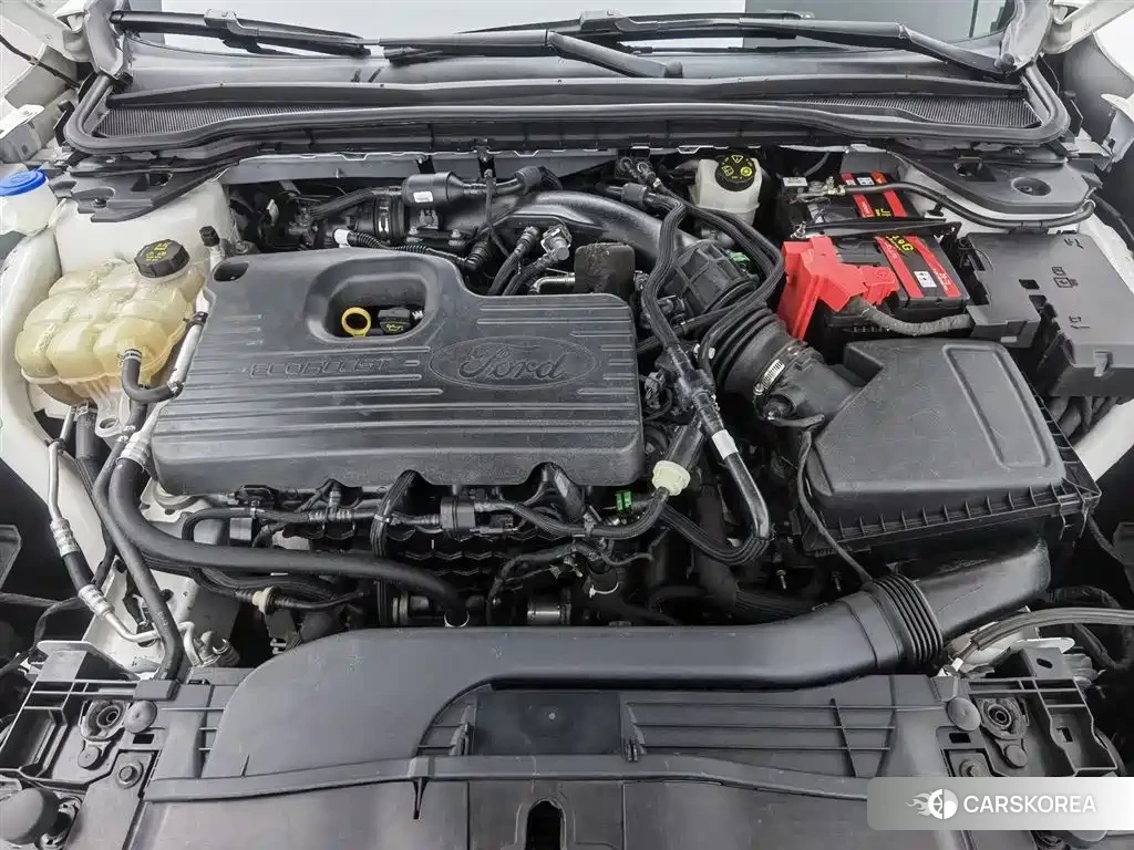 Ford Mondeo 2023 Белый из Китая, фото 3
