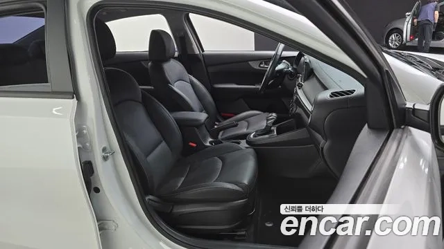 Kia Come New K3 2021 Белый из Кореи, фото 3