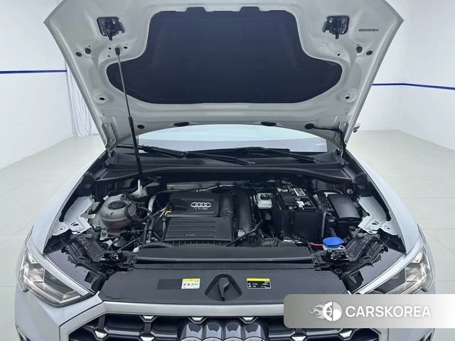 Audi Q3 2023 Белый из Китая, фото 3