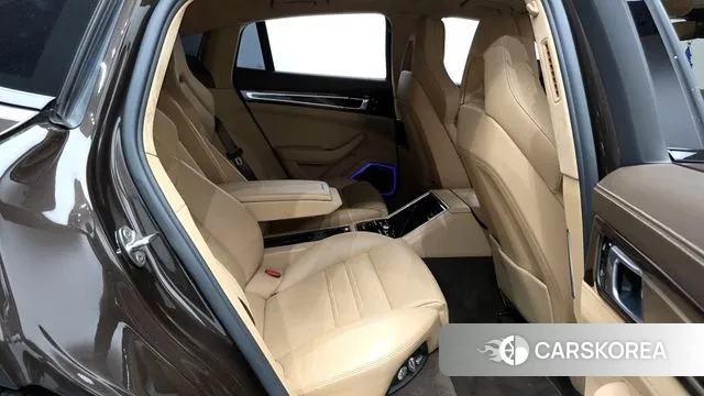 Porsche Panamera (971) 2019 Коричневый из Кореи, фото 3