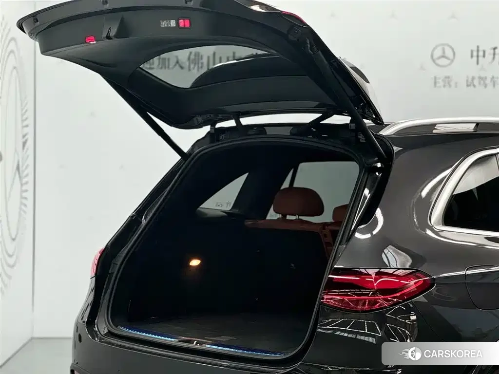 Mercedes-Benz GLC 2024 Silver/gray из Китая, фото 3