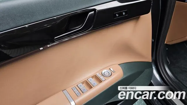 Hyundai Grandeur (GN7) id 2616697 из Кореи 3