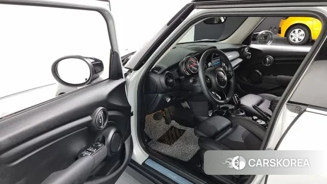 Mini Cooper 2020 Серебристо-серый из Кореи, фото 3