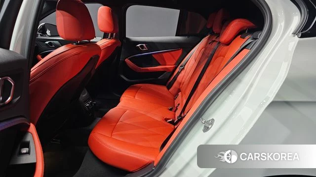 BMW 1 Series (F40) 2021 Белый из Кореи, фото 3