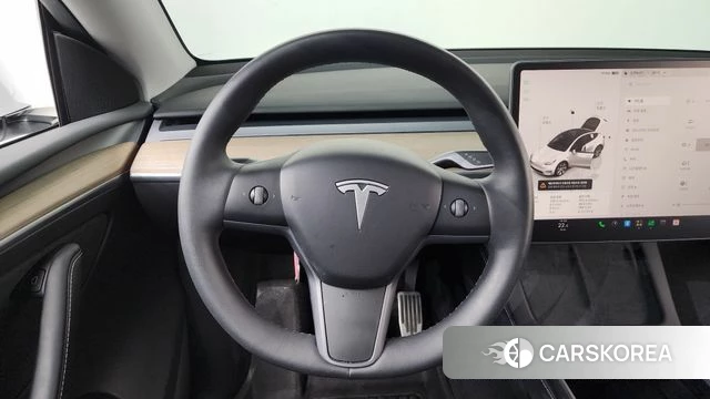 Tesla Model Y 2023 Белый из Кореи, фото 3
