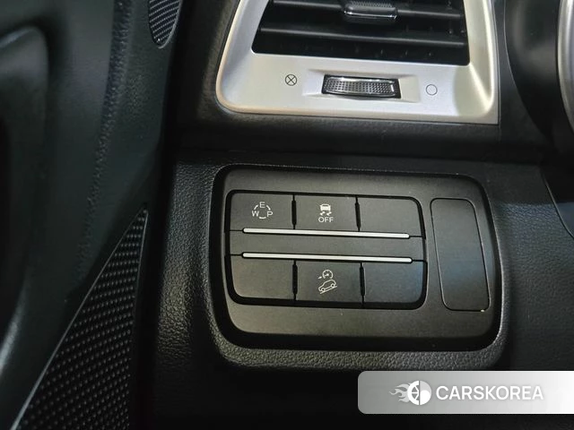 Ssangyong Tivoli Armor 2019 Белый из Кореи, фото 3