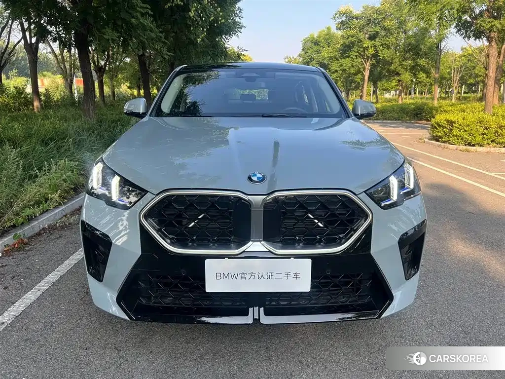 BMW X2 2025 Silver/gray из Китая, фото 3