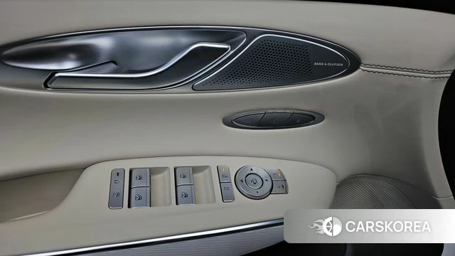 Genesis GV70 2025 Белый из Кореи, фото 3