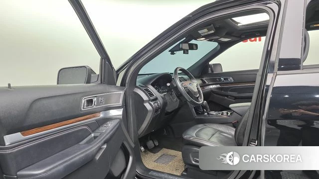 Ford Explorer 2018 Черный из Кореи, фото 3