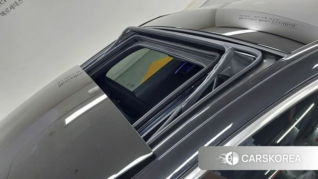 Mercedes-Benz C-Class W206 2024 Черный из Кореи, фото 3