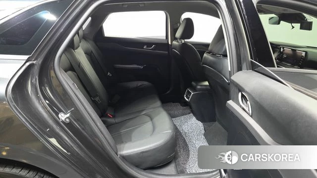 Kia K5 3rd generation 2023 Серый из Кореи, фото 3