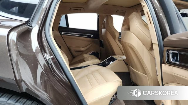 Porsche Panamera (971) 2019 Коричневый из Кореи, фото 3