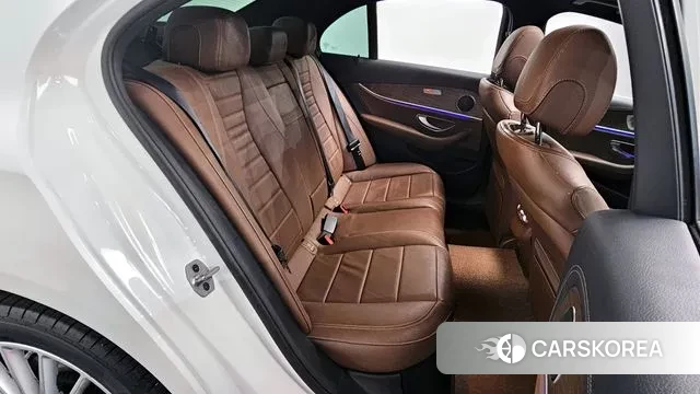 Mercedes-Benz E-Class W213 2022 Белый из Кореи, фото 3