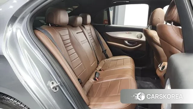 Mercedes-Benz E-Class W213 2019 Серый из Кореи, фото 3