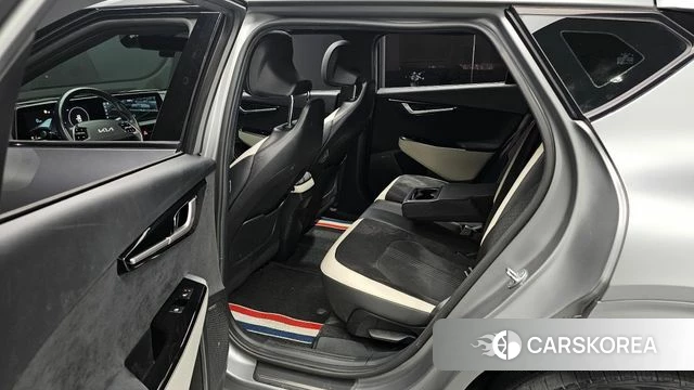 Kia EV6 2022 Серебристо-серый из Кореи, фото 3