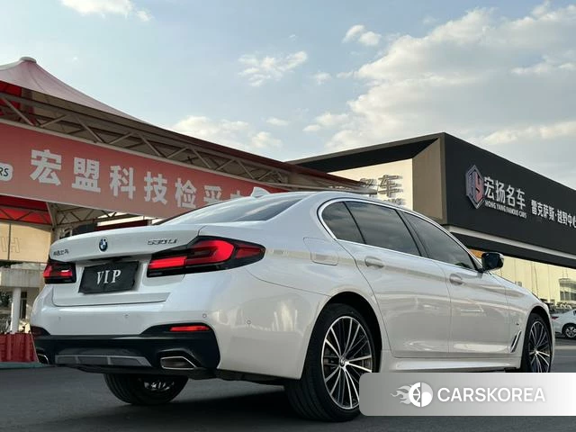 BMW 5 series 2022 Белый из Китая, фото 3