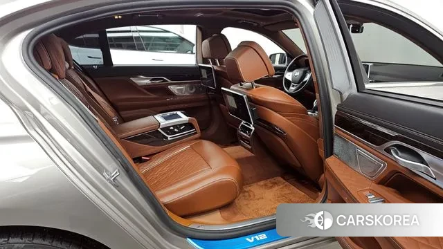 BMW 7 Series (G11) 2021 Песочный из Кореи, фото 3