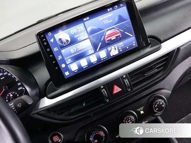 Kia The New K3 2nd generation 2022 Белый из Кореи, фото 3