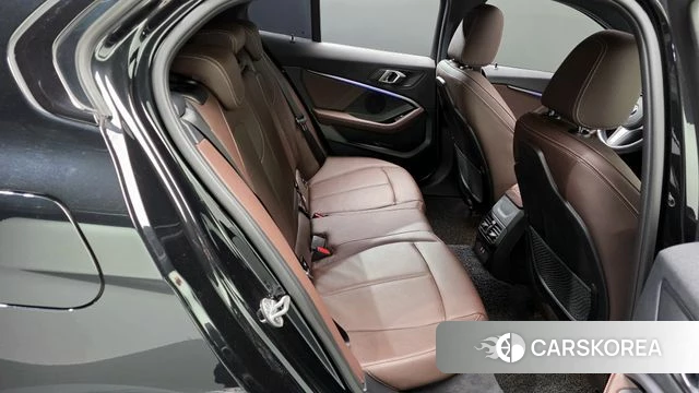 BMW 1 Series (F40) 2021 Черный из Кореи, фото 3