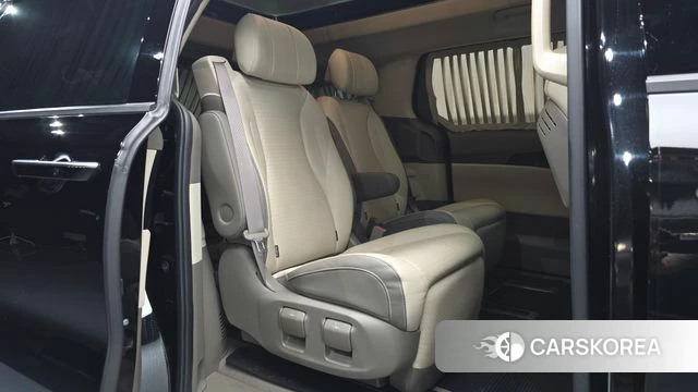 Kia Carnival 4th generation 2021 Черный из Кореи, фото 3