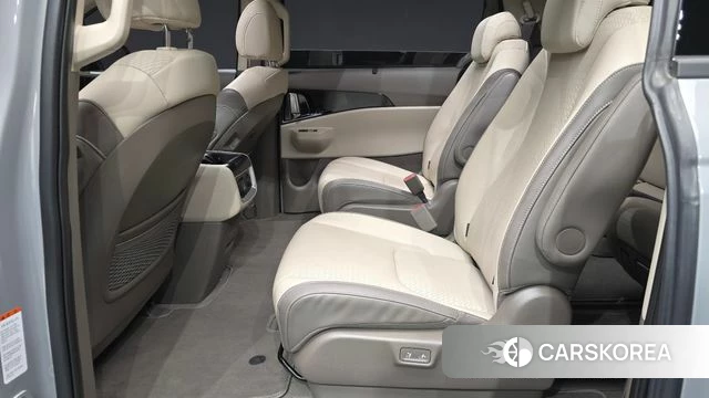 Kia The New Carnival 4th Generation 2024 Серебристо-серый из Кореи, фото 3