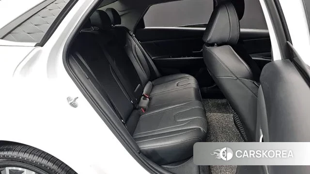 Hyundai The New Avante (CN7) 2023 Белый из Кореи, фото 3