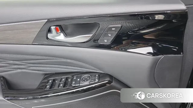 Kia K7 Premier 2021 Черный из Кореи, фото 3