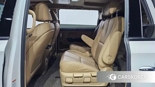 Kia The New Carnival 2019 Белый из Кореи, фото 3