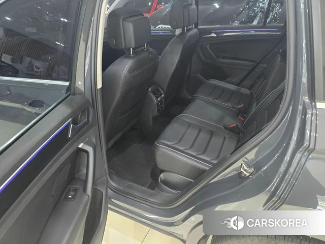 Volkswagen Tiguan second Generation 2023 Серый из Кореи, фото 3