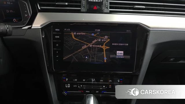 Volkswagen Passat GT (B8) 2021 Серебристо-серый из Кореи, фото 3