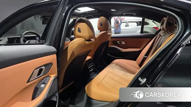 BMW 3 Series (G20) 2025 Черный из Кореи, фото 3