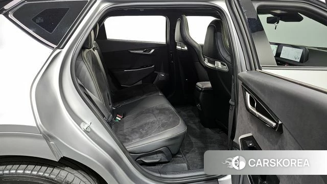Kia EV6 2022 Серебристо-серый из Кореи, фото 3