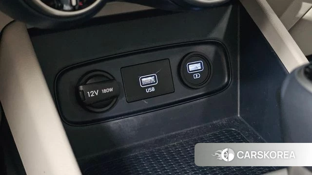 Hyundai Venue 2020 Белый из Кореи, фото 3
