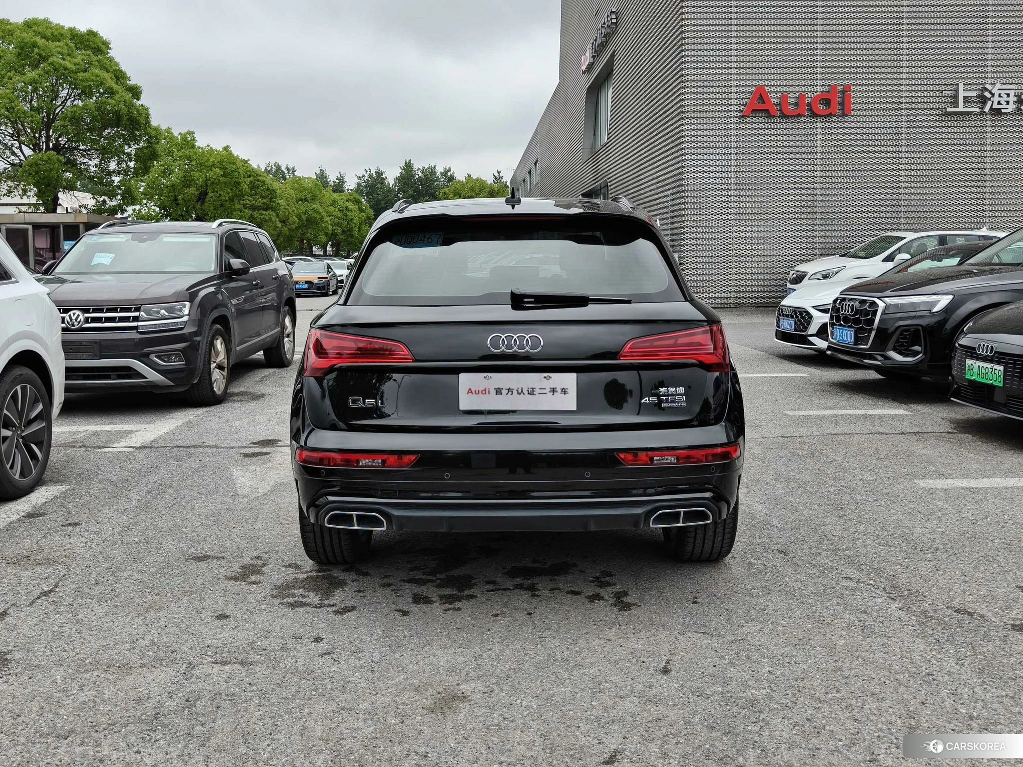 Audi Q5L 2021 Черный из Китая, фото 3