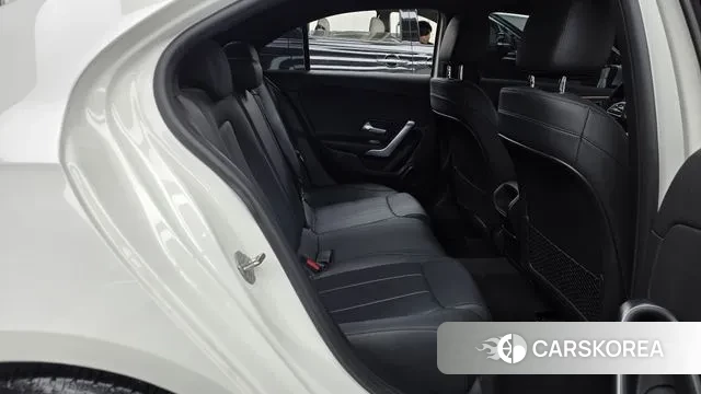 Mercedes-Benz A-Class W177 2020 Белый из Кореи, фото 3