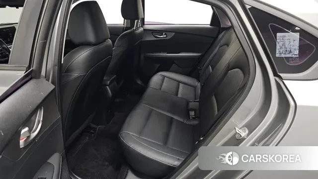 Kia Come New K3 2018 Серебристо-серый из Кореи, фото 3