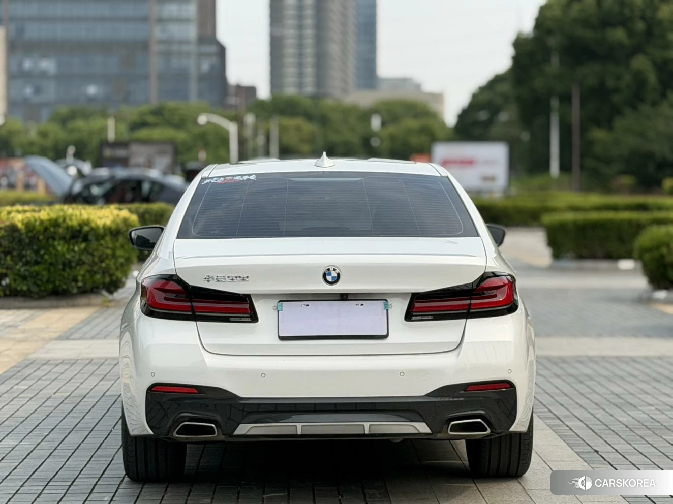 BMW 5 series 2021 Белый из Китая, фото 3