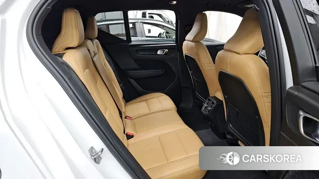 Volvo XC40 2019 Белый из Кореи, фото 3