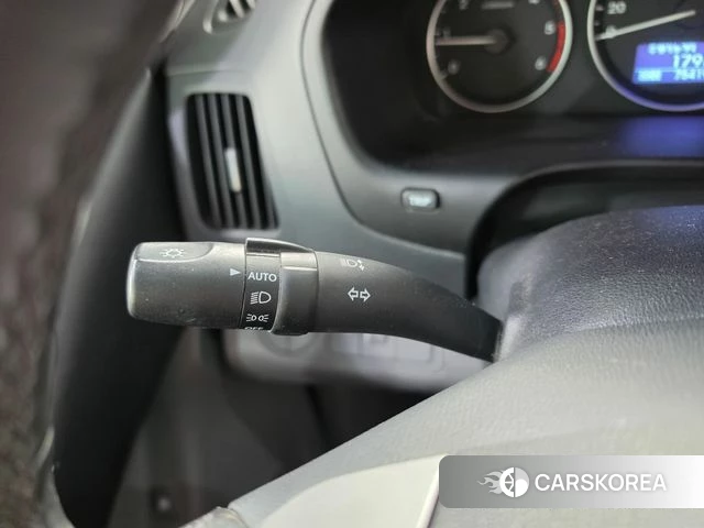 Hyundai The New Grand Starex 2018 Белый из Кореи, фото 3