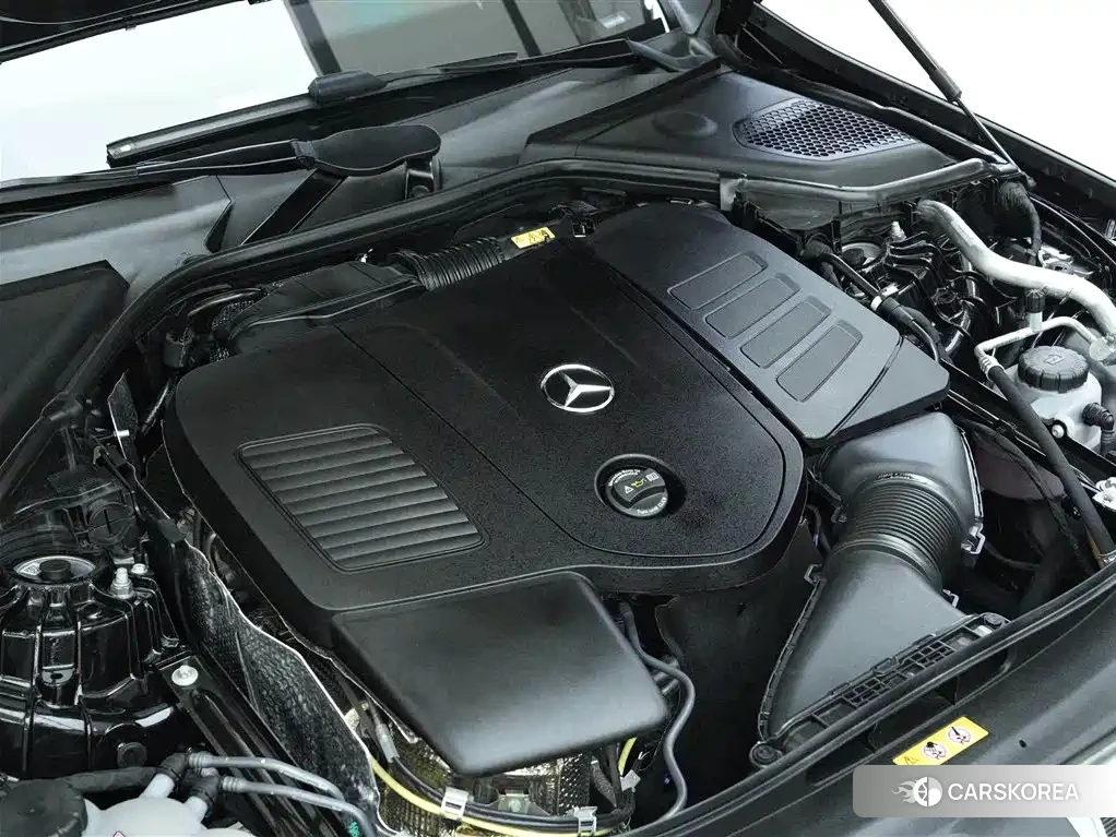 Mercedes-Benz E-Class 2025 Черный из Китая, фото 3