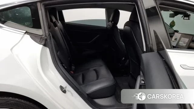 Tesla Model 3 2020 Белый из Кореи, фото 3