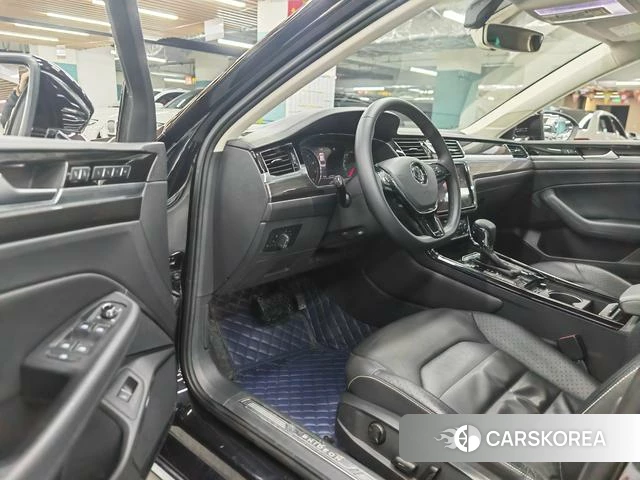 Volkswagen Huiang 2018 Черный из Китая, фото 3
