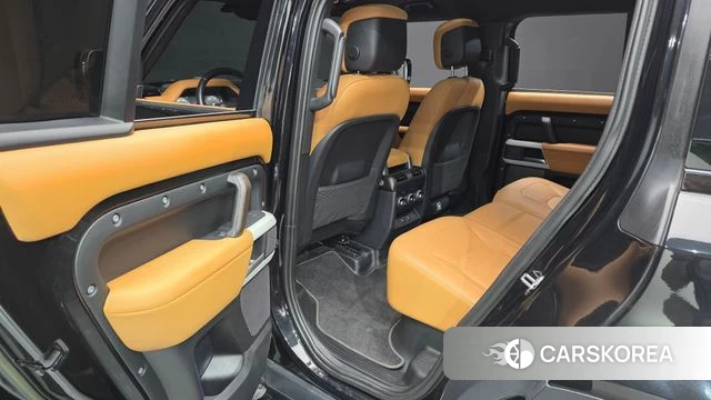 Land Rover Defender (L663) 2022 Черный из Кореи, фото 3