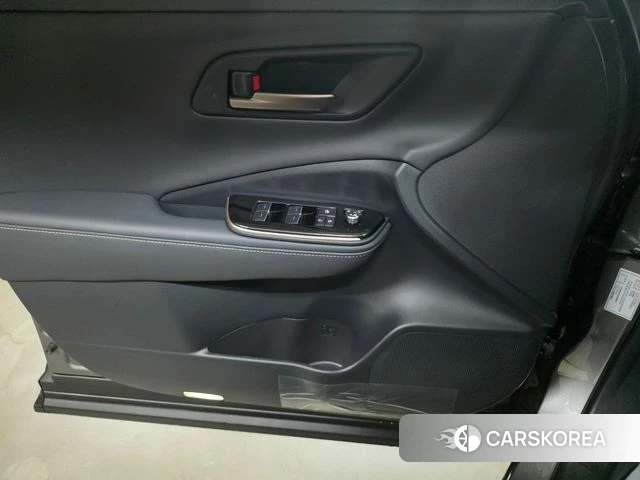 Toyota Crown Crossover 2024 Серый из Кореи, фото 3