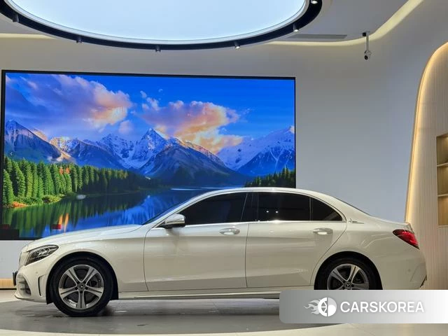 Mercedes-Benz Class C 2019 Белый из Китая, фото 3