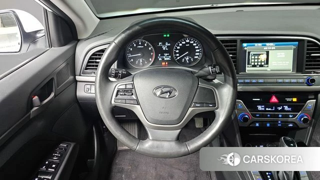 Hyundai Avante AD 2018 Белый из Кореи, фото 3