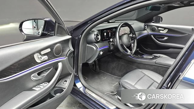 Mercedes-Benz E-Class W213 2022 Синий из Кореи, фото 3