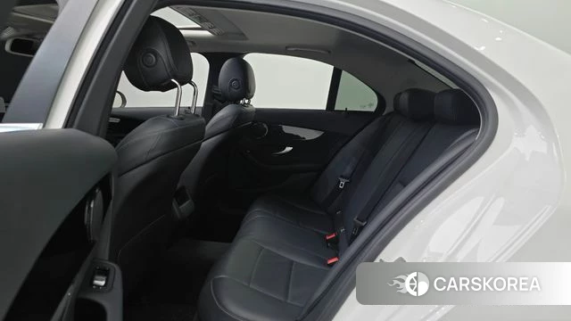 Mercedes-Benz C-Class W205 2018 Белый из Кореи, фото 3